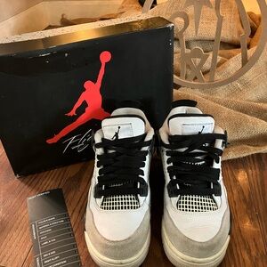 Jordan Kids Sneakers in Black and White